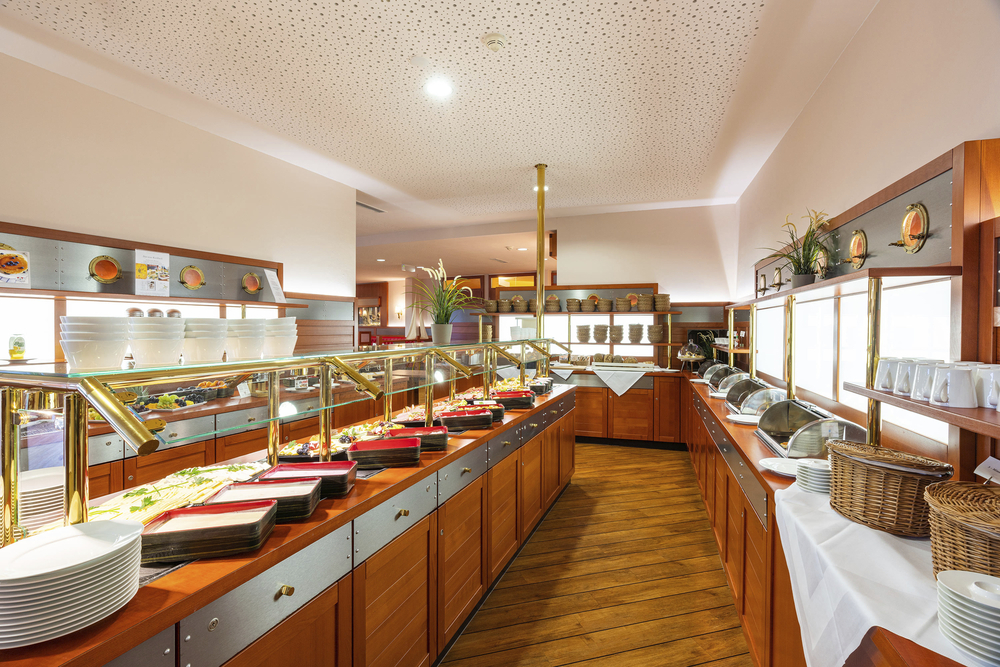 Buffet des Seetel Nautic Hotel & Spa Koserow Usedom